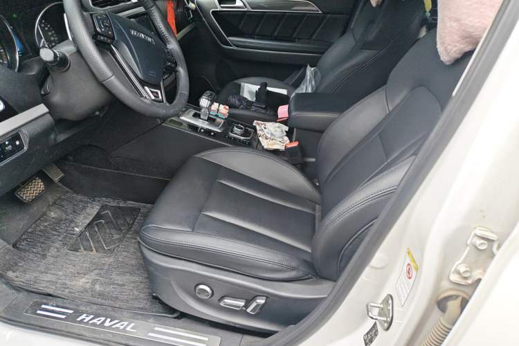 Used Haval H6 Coupe 2017 Red-Label 2.0T Automatic Two-Wheel Drive Elite Model Left Front Seat