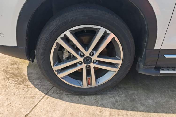 Used Haval H6 Coupe 2017 Red-Label 2.0T Automatic Two-Wheel Drive Elite Model Left Front Wheel Hub