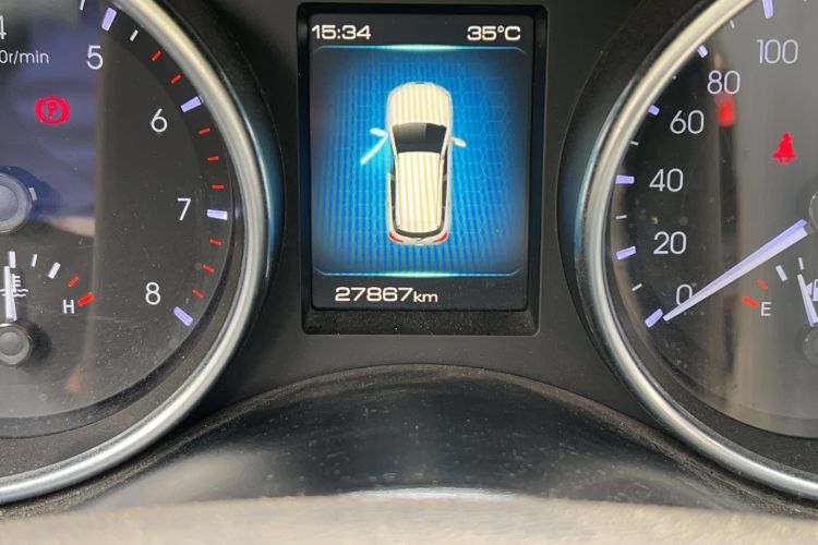 Used Haval H6 Coupe 2017 Red Label 2.0T Manual Two-Wheel Drive Elite Model Odometer Close Up