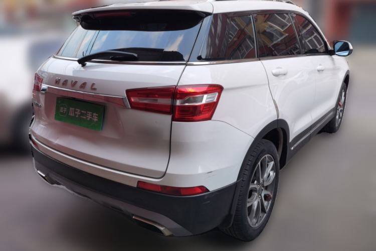Used Haval H6 Coupe 2017 Red Label 2.0T Manual Two-Wheel-Drive Urban Model Rear Right 45 Deg