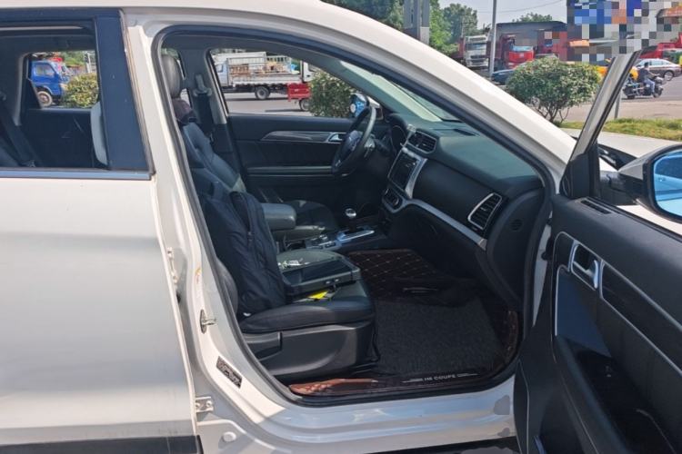 Used Haval H6 Coupe 2017 Red-Label 2.0T Automatic Two-Wheel Drive Elite Model Right Front Seat