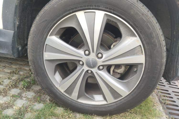 Used Haval H6 Coupe 2017 Blue Label 2.0T Automatic Two-Wheel Drive Prestige Model Right Front Wheel Hub