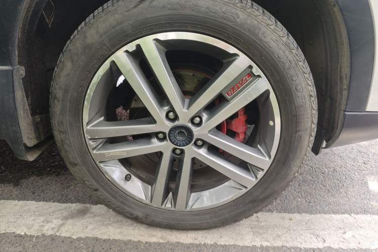 Used Haval H6 Coupe 2017 Red-Label 2.0T Automatic Two-Wheel Drive Elite Model Right Front Wheel Hub