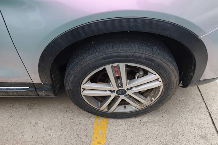 Used Haval H6 Coupe 2017 Red-Label 2.0T Automatic Two-Wheel Drive Elite Model Right Front Wheel Hub