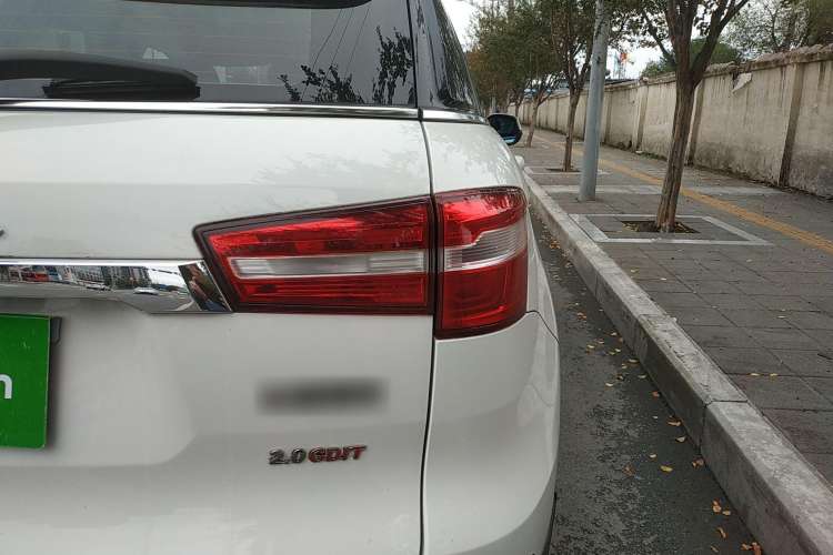 Used Haval H6 Coupe 2017 Red Label 2.0T Automatic Two-Wheel Drive Prestige Model Right Rear Taillight
