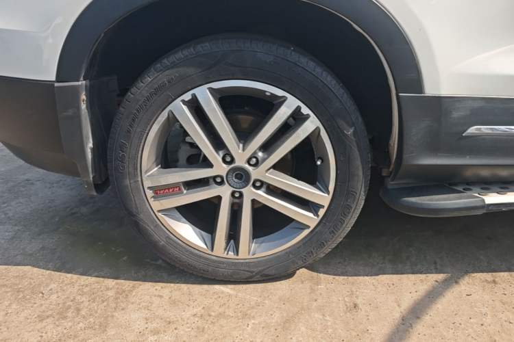 Used Haval H6 Coupe 2017 Red-Label 2.0T Automatic Two-Wheel Drive Elite Model Right Rear Wheel Hub