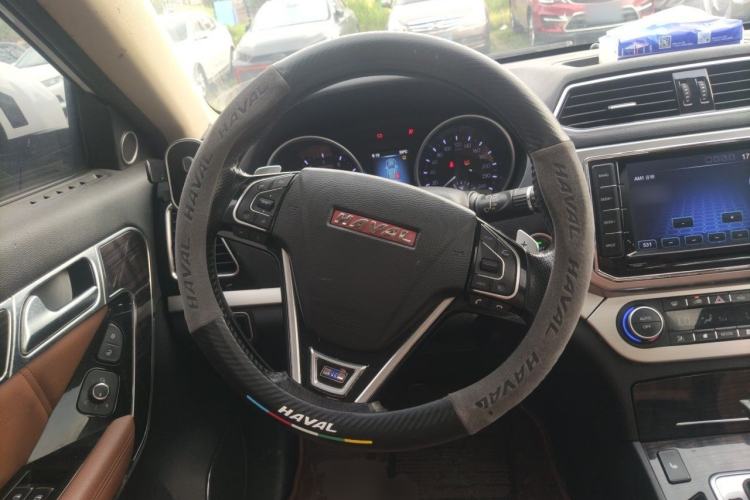Used Haval H6 Coupe 2017 Blue Label 2.0T Automatic Two-Wheel Drive Prestige Model Steering Wheel