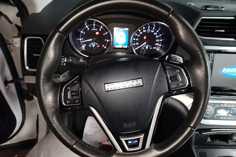 Used Haval H6 Coupe 2017 Blue Label 2.0T Automatic Two-Wheel Drive Elite Model Steering Wheel
