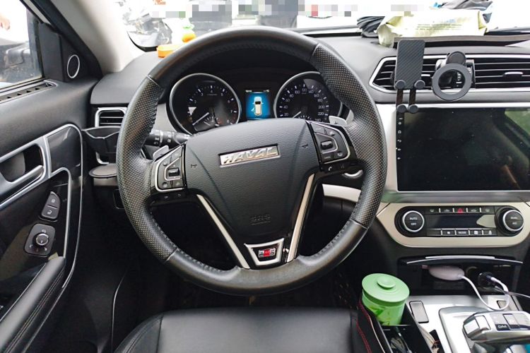 Used Haval H6 Coupe 2017 Red-Label 2.0T Automatic Two-Wheel Drive Elite Model Steering Wheel