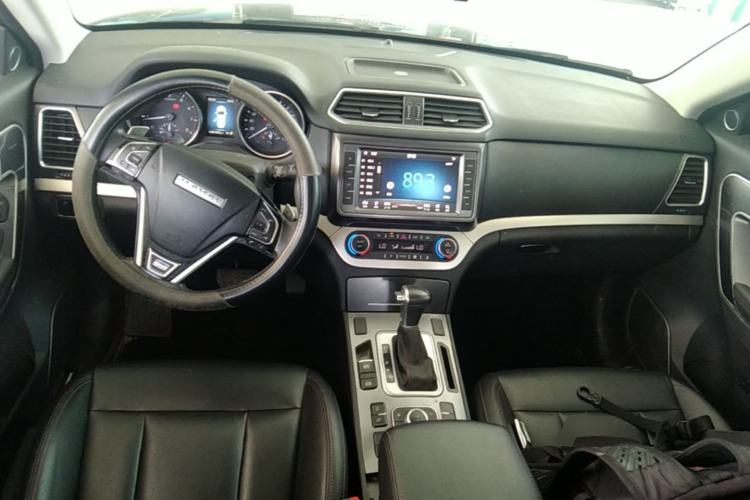 Used Haval H6 Coupe 2018 Blue Label 1.5T Automatic Two-Wheel Drive Luxury Model Center Console