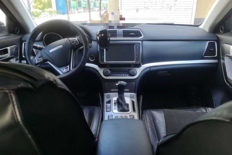 Used Haval H6 Coupe 2018 Blue Label 1.5T Automatic Two-Wheel Drive Ultra-Luxury Model Center Console