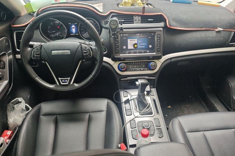 Used Haval H6 Coupe 2018 Blue Label 1.5T Automatic Two-Wheel Drive Luxury Model Center Console