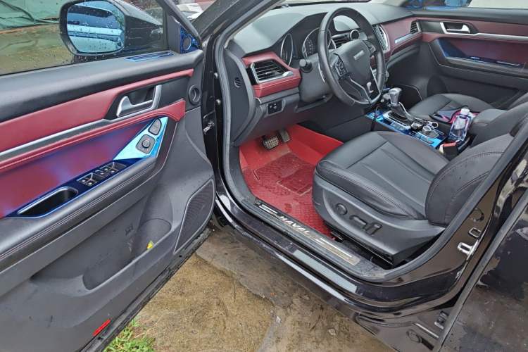 Used Haval H6 Coupe 2018 Red-Label 1.5T Automatic Two-Wheel Drive Ultra-Luxury Model Driver Seat