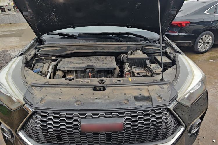 Used Haval H6 Coupe 2018 Red-Label 1.5T Automatic Two-Wheel Drive Ultra-Luxury Model Engine Bay