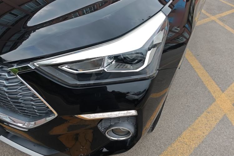 Used Haval H6 Coupe 2018 Red-Label 1.5T Automatic Two-Wheel Drive Ultra-Luxury Model Left Front Headlight