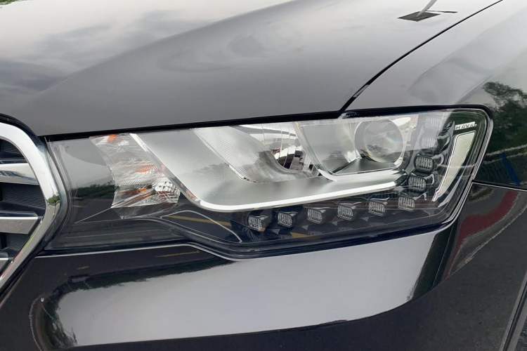 Used Haval H6 Coupe 2018 Blue Label 1.5T Automatic Two-Wheel Drive Luxury Model Left Front Headlight