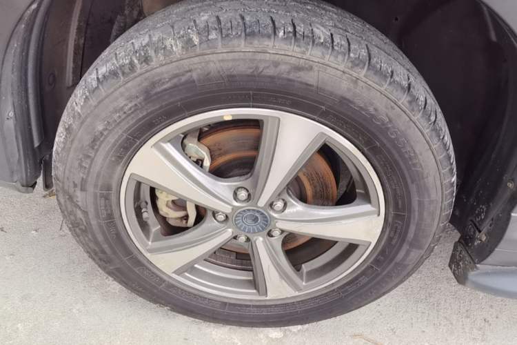 Used Haval H6 Coupe 2018 Blue Label 1.5T Automatic Two-Wheel Drive Luxury Model Left Front Wheel Hub