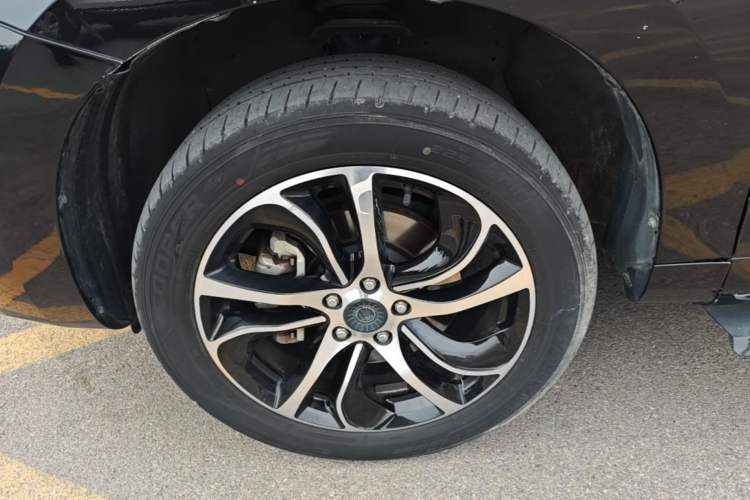 Used Haval H6 Coupe 2018 Red-Label 1.5T Automatic Two-Wheel Drive Ultra-Luxury Model Left Front Wheel Hub