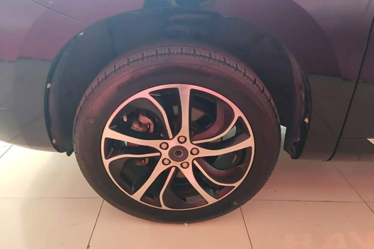 Used Haval H6 Coupe 2018 Red-Label 1.5T Automatic Two-Wheel Drive Ultra-Luxury Model Left Front Wheel Hub