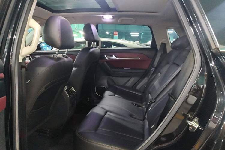 Used Haval H6 Coupe 2018 Red-Label 1.5T Automatic Two-Wheel Drive Ultra-Luxury Model Left Rear Seat