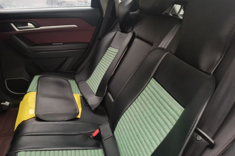 Used Haval H6 Coupe 2018 Red-Label 1.5T Automatic Two-Wheel Drive Ultra-Luxury Model Left Rear Seat