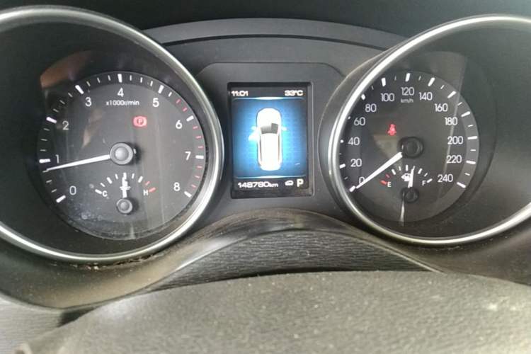 Used Haval H6 Coupe 2018 Blue Label 1.5T Automatic Two-Wheel Drive Luxury Model Odometer Close Up