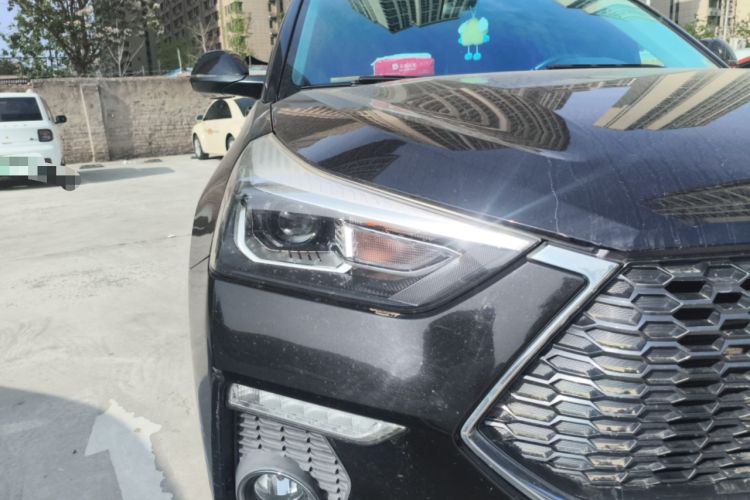 Used Haval H6 Coupe 2018 Red-Label 1.5T Automatic Two-Wheel Drive Ultra-Luxury Model Right Front Headlight