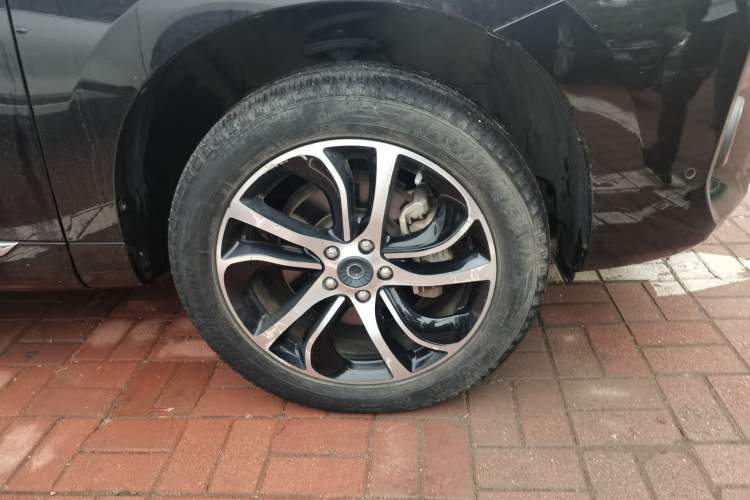 Used Haval H6 Coupe 2018 Red-Label 1.5T Automatic Two-Wheel Drive Ultra-Luxury Model Right Front Wheel Hub