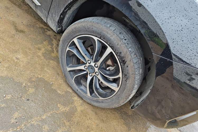 Used Haval H6 Coupe 2018 Red-Label 1.5T Automatic Two-Wheel Drive Ultra-Luxury Model Right Front Wheel Hub