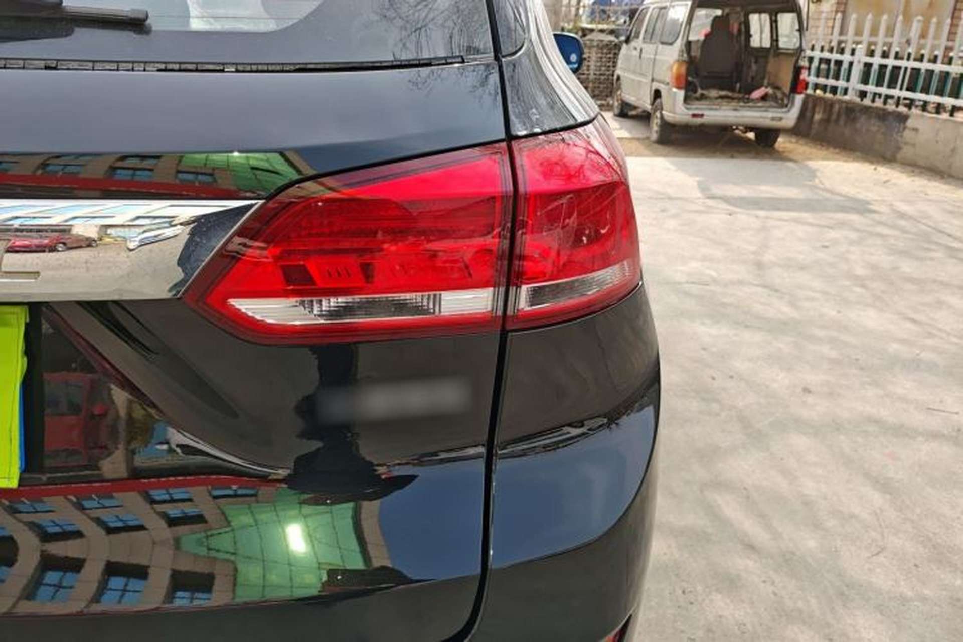 Used Haval H6 Coupe 2018 Red-Label 1.5T Automatic Two-Wheel Drive Ultra-Luxury Model Right Rear Taillight