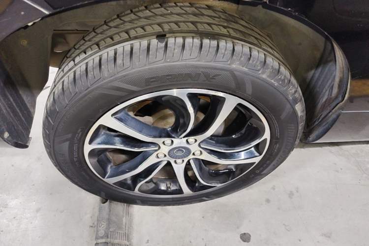 Used Haval H6 Coupe 2018 Red-Label 1.5T Automatic Two-Wheel Drive Ultra-Luxury Model Right Rear Wheel Hub
