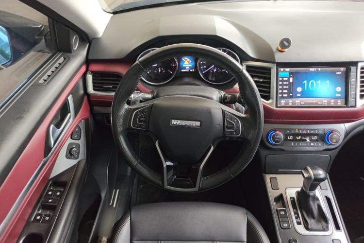 Used Haval H6 Coupe 2018 Red-Label 1.5T Automatic Two-Wheel Drive Ultra-Luxury Model Steering Wheel