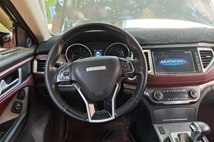 Used Haval H6 Coupe 2018 Red-Label 1.5T Automatic Two-Wheel Drive Luxury Model Steering Wheel