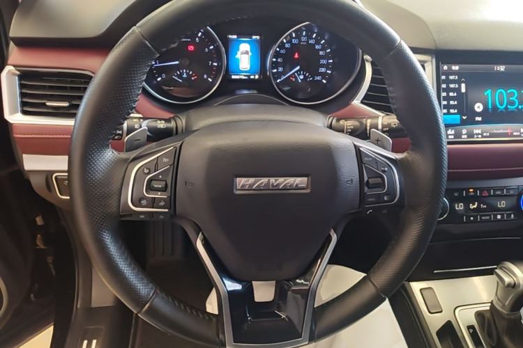 Used Haval H6 Coupe 2018 Red-Label 1.5T Automatic Two-Wheel Drive Ultra-Luxury Model Steering Wheel