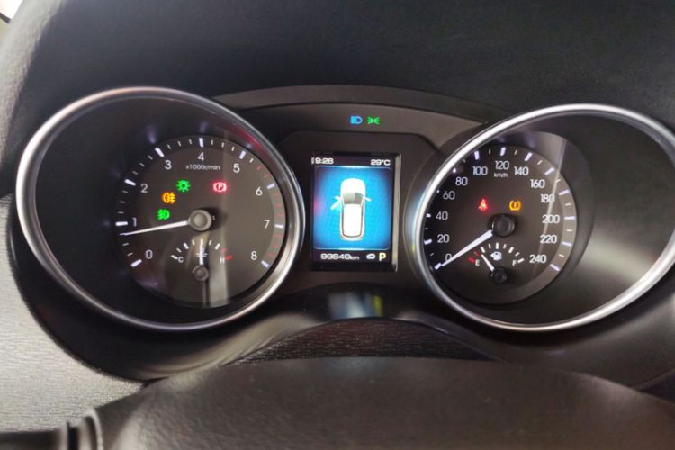Used Haval H6 Coupe 2018 Blue Label 1.5T Automatic Two-Wheel Drive Ultra-Luxury Model Odometer Close Up