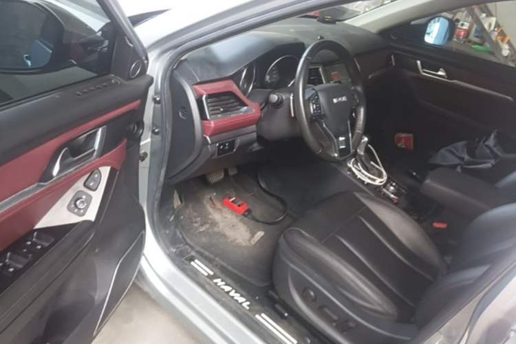 Used Haval H6 Coupe 2018 Red-Label 1.5T Automatic Two-Wheel Drive Ultra-Luxury Model Driver Seat