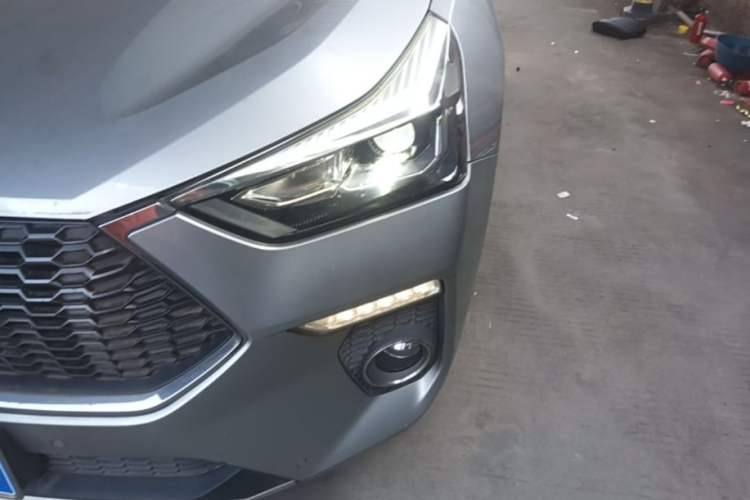 Used Haval H6 Coupe 2018 Red-Label 1.5T Automatic Two-Wheel Drive Ultra-Luxury Model Left Front Headlight