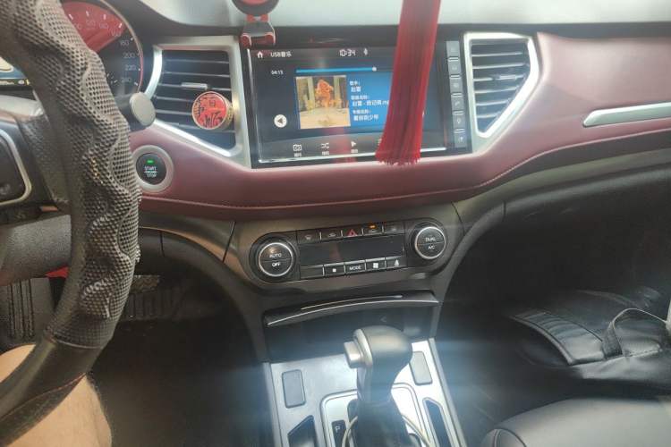 Used Haval H6 Coupe 2018 Red-Label 1.5T Automatic Two-Wheel Drive Ultra-Luxury Model Audio And AC Panel