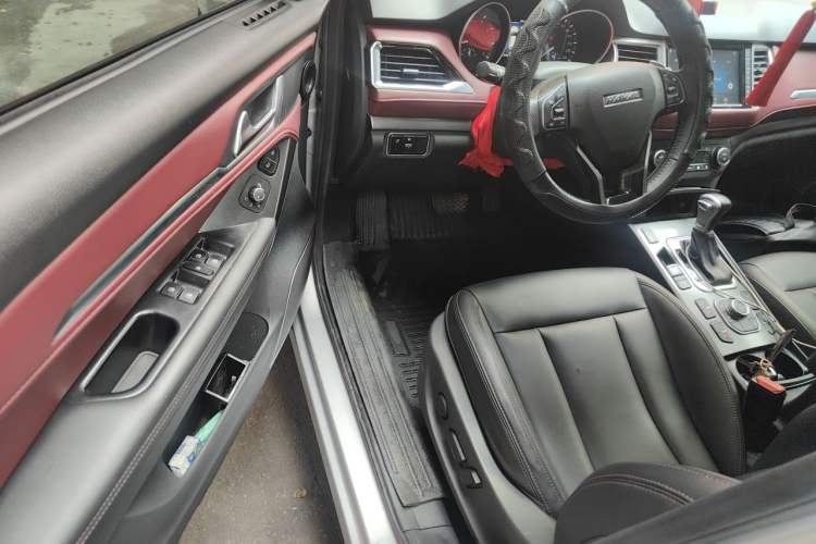 Used Haval H6 Coupe 2018 Red-Label 1.5T Automatic Two-Wheel Drive Ultra-Luxury Model Driver Seat