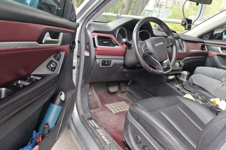 Used Haval H6 Coupe 2018 Red-Label 1.5T Automatic Two-Wheel Drive Ultra-Luxury Model Driver Seat
