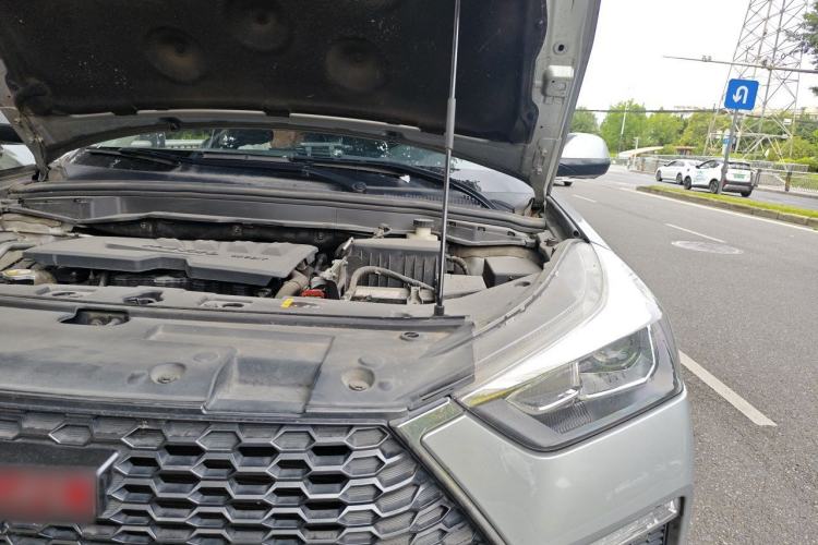 Used Haval H6 Coupe 2018 Red-Label 1.5T Automatic Two-Wheel Drive Ultra-Luxury Model Engine Bay Left