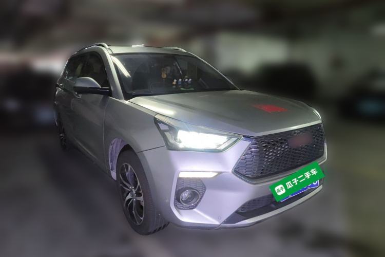Used Haval H6 Coupe 2018 Red-Label 1.5T Automatic Two-Wheel Drive Ultra-Luxury Model Front Right 45 Deg