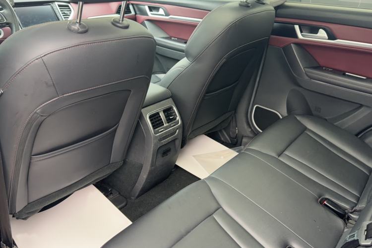 Used Haval H6 Coupe 2018 Red-Label 1.5T Automatic Two-Wheel Drive Luxury Model Interior 4