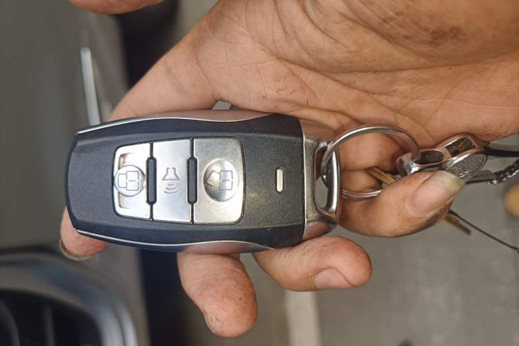 Used Haval H6 Coupe 2018 Red-Label 1.5T Automatic Two-Wheel Drive Ultra-Luxury Model Vehicle Key