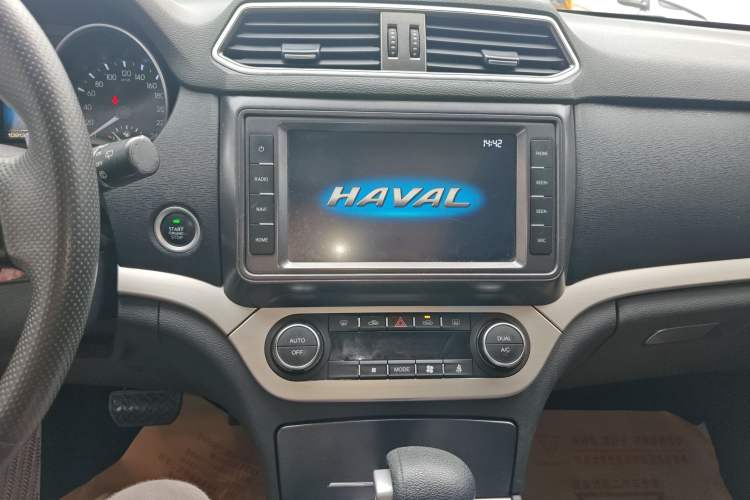 Used Haval H6 Coupe 2018 Blue Label 1.5T Automatic Two-Wheel Drive Ultra-Luxury Model Audio And AC Panel