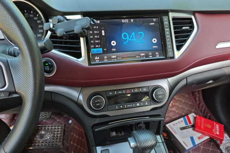 Used Haval H6 Coupe 2018 Red-Label 1.5T Automatic Two-Wheel Drive Ultra-Luxury Model Audio And AC Panel