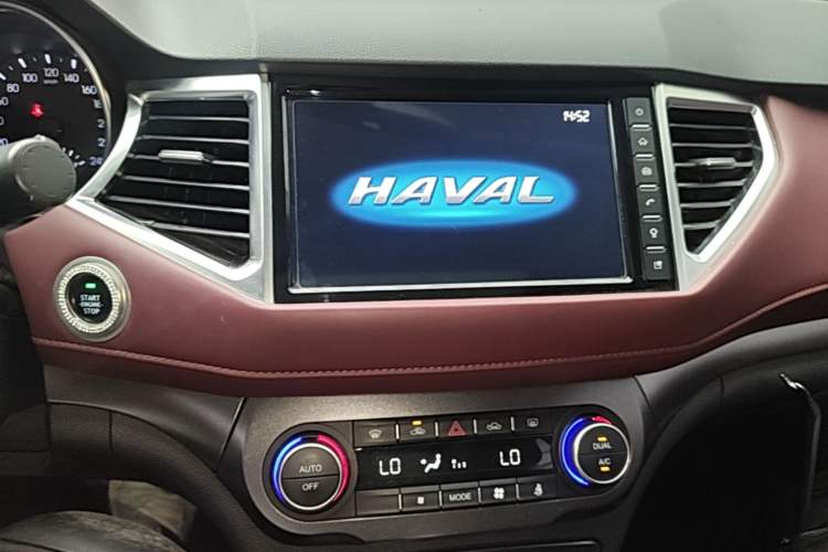 Used Haval H6 Coupe 2018 Red-Label 1.5T Automatic Two-Wheel Drive Ultra-Luxury Model Audio And AC Panel