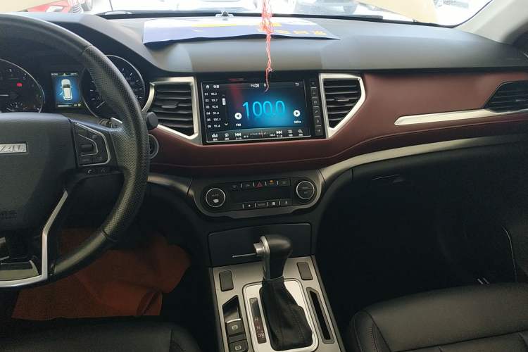 Used Haval H6 Coupe 2018 Red-Label 1.5T Automatic Two-Wheel Drive Ultra-Luxury Model Audio And AC Panel