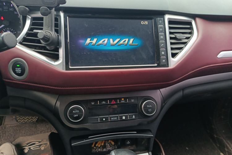 Used Haval H6 Coupe 2018 Red-Label 1.5T Automatic Two-Wheel Drive Luxury Model Audio And AC Panel