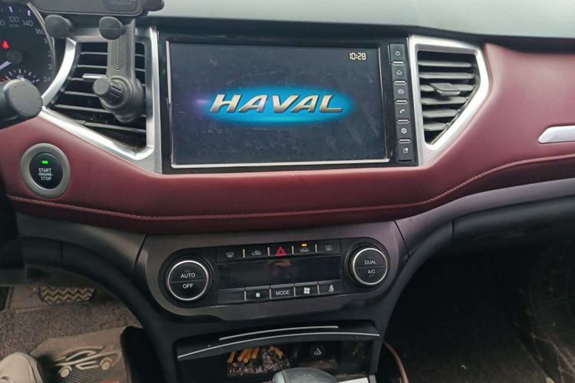 Used Haval H6 Coupe 2018 Red-Label 1.5T Automatic Two-Wheel Drive Luxury Model Audio And AC Panel